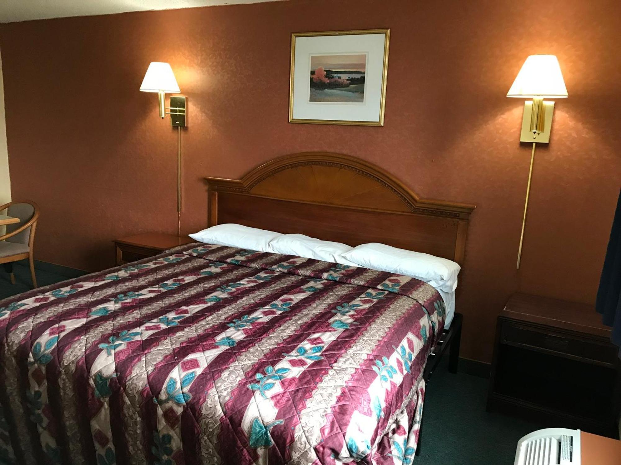 Economy Hotel 2*